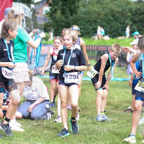 21.06.2026 - 29. Vierlanden-Triathlon Andreas Tolksdorf http://msf.ph/oto/9917519 21.06.2026 15:13:00 Ziel 1249, 1258, 1260, 1290, 1298, 1318 meine-sportfotos.de
