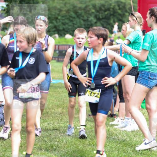 21.06.2026 - 29. Vierlanden-Triathlon Andreas Tolksdorf http://msf.ph/oto/9917523 21.06.2026 15:13:02 Ziel 1249, 1260, 1290, 1318 meine-sportfotos.de