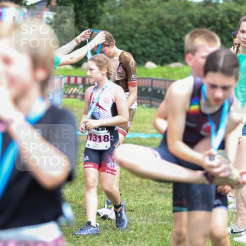21.06.2026 - 29. Vierlanden-Triathlon Andreas Tolksdorf http://msf.ph/oto/9917536 21.06.2026 15:13:06 Ziel 1249, 1264 meine-sportfotos.de