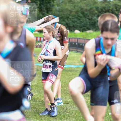 21.06.2026 - 29. Vierlanden-Triathlon Andreas Tolksdorf http://msf.ph/oto/9917540 21.06.2026 15:13:06 Ziel 1249, 1264 meine-sportfotos.de