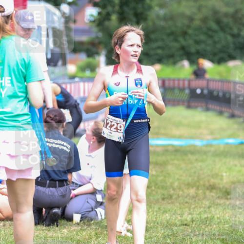 21.06.2026 - 29. Vierlanden-Triathlon Andreas Tolksdorf http://msf.ph/oto/9917578 21.06.2026 15:13:29 Ziel 1229, 1253, 1261, 1310 meine-sportfotos.de