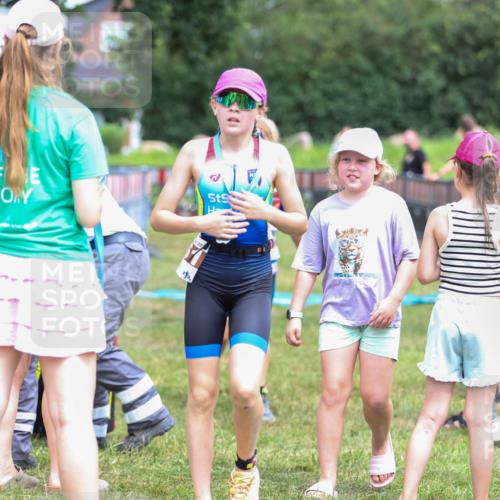 21.06.2026 - 29. Vierlanden-Triathlon Andreas Tolksdorf http://msf.ph/oto/9917597 21.06.2026 15:13:45 Ziel 1306 meine-sportfotos.de