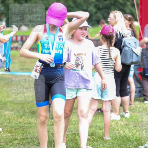 21.06.2026 - 29. Vierlanden-Triathlon Andreas Tolksdorf http://msf.ph/oto/9917601 21.06.2026 15:13:46 Ziel 1306 meine-sportfotos.de