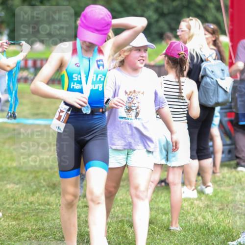 21.06.2026 - 29. Vierlanden-Triathlon Andreas Tolksdorf http://msf.ph/oto/9917602 21.06.2026 15:13:46 Ziel 1306 meine-sportfotos.de