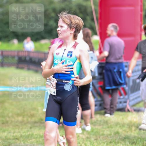 21.06.2026 - 29. Vierlanden-Triathlon Andreas Tolksdorf http://msf.ph/oto/9917621 21.06.2026 15:13:52 Ziel 1320, 1335 meine-sportfotos.de