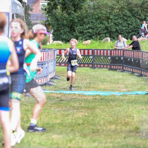 21.06.2026 - 29. Vierlanden-Triathlon Andreas Tolksdorf http://msf.ph/oto/9917637 21.06.2026 15:14:00 Ziel 1320, 1335 meine-sportfotos.de