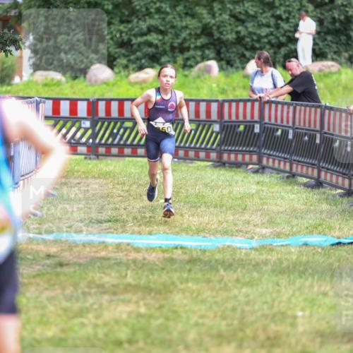 21.06.2026 - 29. Vierlanden-Triathlon Andreas Tolksdorf http://msf.ph/oto/9917654 21.06.2026 15:14:08 Ziel  meine-sportfotos.de
