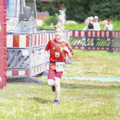 21.06.2026 - 29. Vierlanden-Triathlon Andreas Tolksdorf http://msf.ph/oto/9917685 21.06.2026 15:14:20 Ziel 1295 meine-sportfotos.de