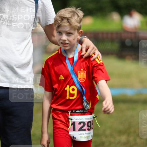 21.06.2026 - 29. Vierlanden-Triathlon Andreas Tolksdorf http://msf.ph/oto/9917695 21.06.2026 15:14:34 Ziel 1326 meine-sportfotos.de