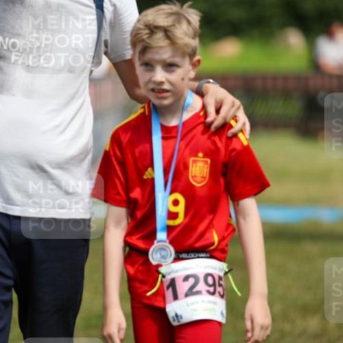 21.06.2026 - 29. Vierlanden-Triathlon Andreas Tolksdorf http://msf.ph/oto/9917700 21.06.2026 15:14:34 Ziel 1326 meine-sportfotos.de