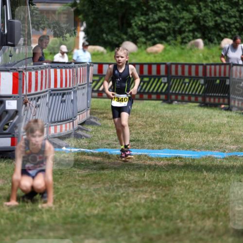 21.06.2026 - 29. Vierlanden-Triathlon Andreas Tolksdorf http://msf.ph/oto/9917708 21.06.2026 15:14:45 Ziel 1326, 1340 meine-sportfotos.de