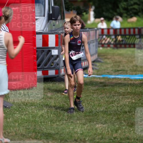 21.06.2026 - 29. Vierlanden-Triathlon Andreas Tolksdorf http://msf.ph/oto/9917725 21.06.2026 15:14:47 Ziel 1266, 1326, 1340 meine-sportfotos.de