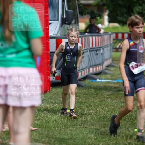 21.06.2026 - 29. Vierlanden-Triathlon Andreas Tolksdorf http://msf.ph/oto/9917734 21.06.2026 15:14:50 Ziel 1266, 1340 meine-sportfotos.de