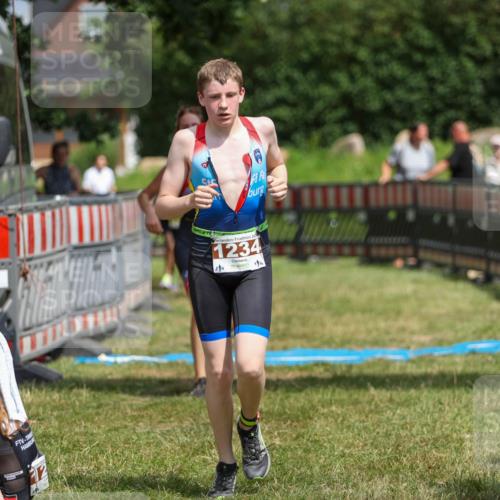21.06.2026 - 29. Vierlanden-Triathlon Andreas Tolksdorf http://msf.ph/oto/9917741 21.06.2026 15:15:16 Ziel 1234, 1268, 1269, 1309 meine-sportfotos.de