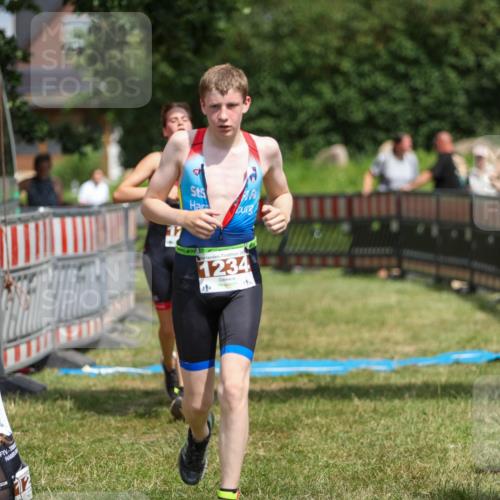21.06.2026 - 29. Vierlanden-Triathlon Andreas Tolksdorf http://msf.ph/oto/9917746 21.06.2026 15:15:16 Ziel 1234, 1268, 1269, 1309 meine-sportfotos.de