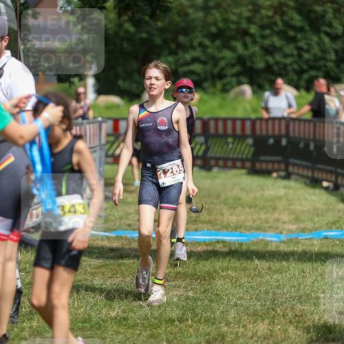 21.06.2026 - 29. Vierlanden-Triathlon Andreas Tolksdorf http://msf.ph/oto/9917758 21.06.2026 15:15:23 Ziel 1236, 1269, 1294, 1309 meine-sportfotos.de