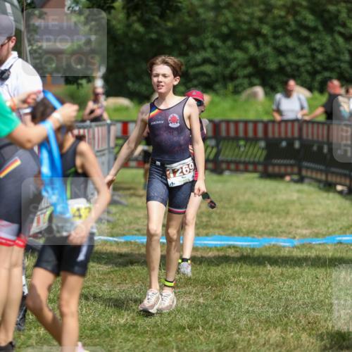 21.06.2026 - 29. Vierlanden-Triathlon Andreas Tolksdorf http://msf.ph/oto/9917760 21.06.2026 15:15:23 Ziel 1236, 1269, 1294, 1309 meine-sportfotos.de