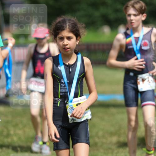 21.06.2026 - 29. Vierlanden-Triathlon Andreas Tolksdorf http://msf.ph/oto/9917780 21.06.2026 15:15:28 Ziel 1236, 1269, 1294, 1309, 1336 meine-sportfotos.de