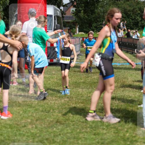21.06.2026 - 29. Vierlanden-Triathlon Andreas Tolksdorf http://msf.ph/oto/9917810 21.06.2026 15:15:45 Ziel 1274, 1351 meine-sportfotos.de