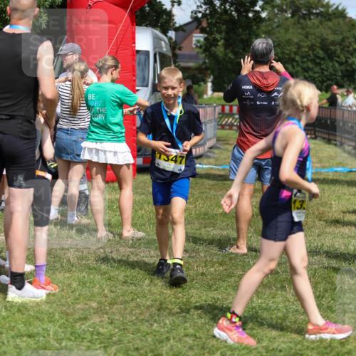 21.06.2026 - 29. Vierlanden-Triathlon Andreas Tolksdorf http://msf.ph/oto/9917839 21.06.2026 15:16:12 Ziel 247 meine-sportfotos.de