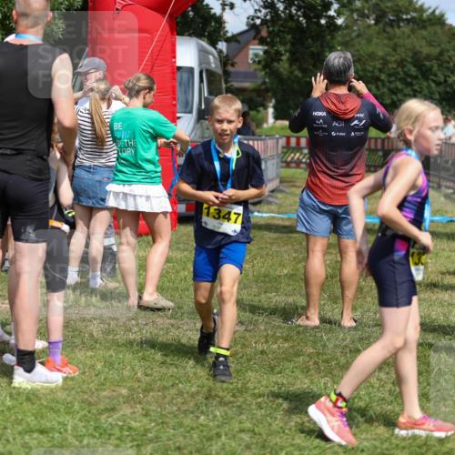 21.06.2026 - 29. Vierlanden-Triathlon Andreas Tolksdorf http://msf.ph/oto/9917843 21.06.2026 15:16:12 Ziel 247 meine-sportfotos.de