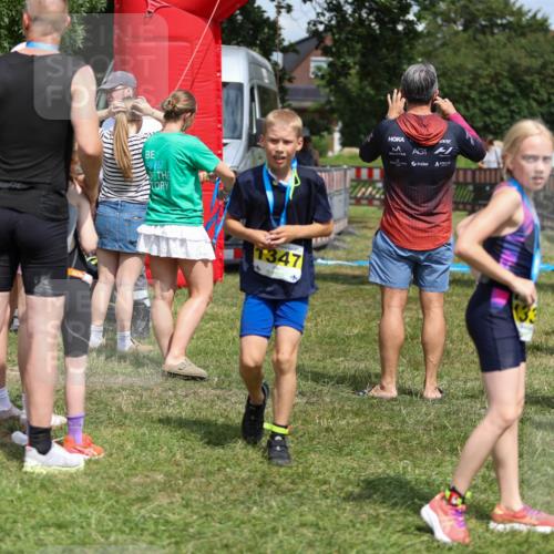 21.06.2026 - 29. Vierlanden-Triathlon Andreas Tolksdorf http://msf.ph/oto/9917845 21.06.2026 15:16:12 Ziel 247 meine-sportfotos.de
