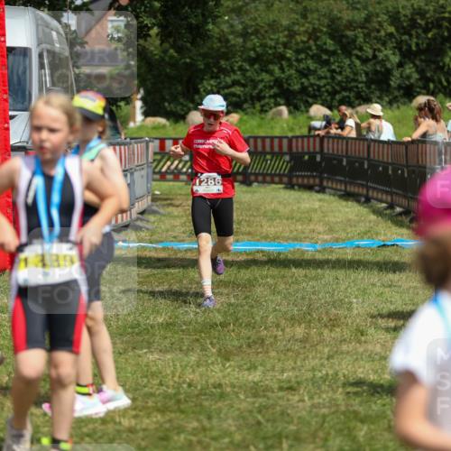 21.06.2026 - 29. Vierlanden-Triathlon Andreas Tolksdorf http://msf.ph/oto/9917857 21.06.2026 15:16:49 Ziel 1286 meine-sportfotos.de