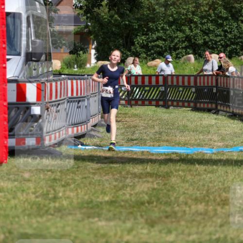 21.06.2026 - 29. Vierlanden-Triathlon Andreas Tolksdorf http://msf.ph/oto/9917872 21.06.2026 15:17:24 Ziel 1241, 1316 meine-sportfotos.de