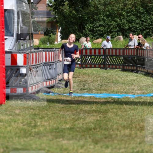 21.06.2026 - 29. Vierlanden-Triathlon Andreas Tolksdorf http://msf.ph/oto/9917874 21.06.2026 15:17:24 Ziel 1241, 1316 meine-sportfotos.de