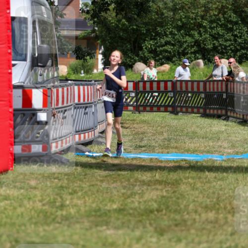 21.06.2026 - 29. Vierlanden-Triathlon Andreas Tolksdorf http://msf.ph/oto/9917877 21.06.2026 15:17:24 Ziel 1241, 1316 meine-sportfotos.de