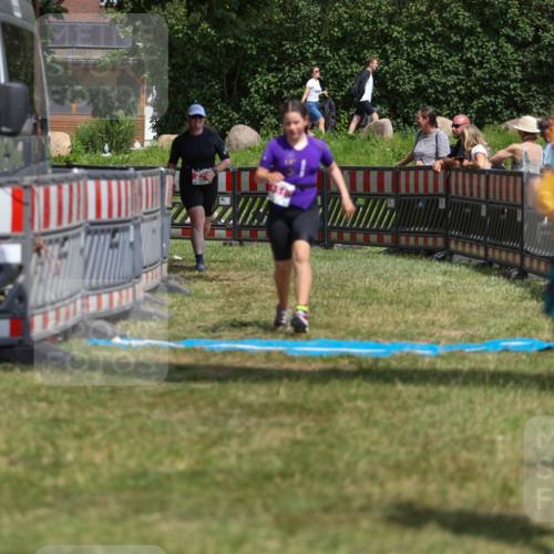 21.06.2026 - 29. Vierlanden-Triathlon Andreas Tolksdorf http://msf.ph/oto/9917899 21.06.2026 15:17:32 Ziel 230, 1316 meine-sportfotos.de