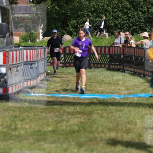 21.06.2026 - 29. Vierlanden-Triathlon Andreas Tolksdorf http://msf.ph/oto/9917900 21.06.2026 15:17:32 Ziel 230, 1316 meine-sportfotos.de