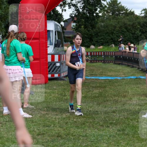 21.06.2026 - 29. Vierlanden-Triathlon Andreas Tolksdorf http://msf.ph/oto/9917997 21.06.2026 15:19:13 Ziel 1237, 1270, 1292 meine-sportfotos.de