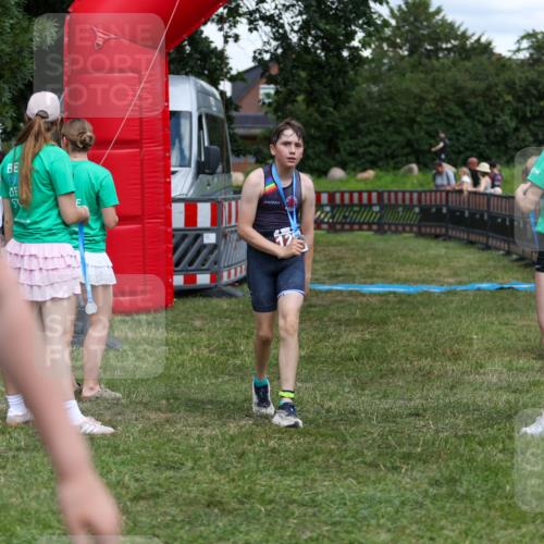 21.06.2026 - 29. Vierlanden-Triathlon Andreas Tolksdorf http://msf.ph/oto/9917998 21.06.2026 15:19:13 Ziel 1237, 1270, 1292 meine-sportfotos.de