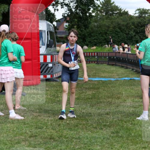 21.06.2026 - 29. Vierlanden-Triathlon Andreas Tolksdorf http://msf.ph/oto/9918006 21.06.2026 15:19:13 Ziel 1237, 1270, 1292 meine-sportfotos.de