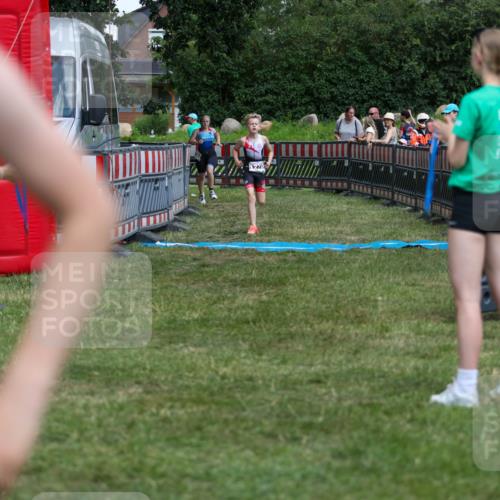 21.06.2026 - 29. Vierlanden-Triathlon Andreas Tolksdorf http://msf.ph/oto/9918011 21.06.2026 15:19:18 Ziel 1237, 1270 meine-sportfotos.de