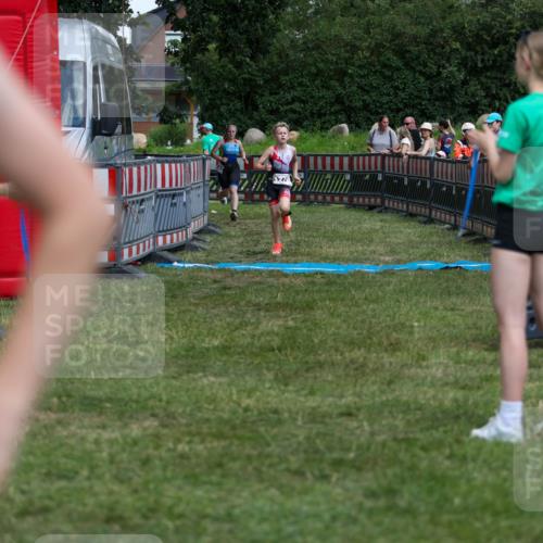 21.06.2026 - 29. Vierlanden-Triathlon Andreas Tolksdorf http://msf.ph/oto/9918013 21.06.2026 15:19:19 Ziel 1237, 1270 meine-sportfotos.de