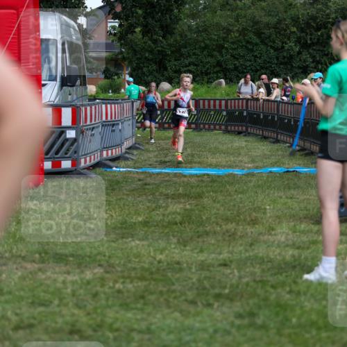 21.06.2026 - 29. Vierlanden-Triathlon Andreas Tolksdorf http://msf.ph/oto/9918016 21.06.2026 15:19:19 Ziel 1237, 1270 meine-sportfotos.de
