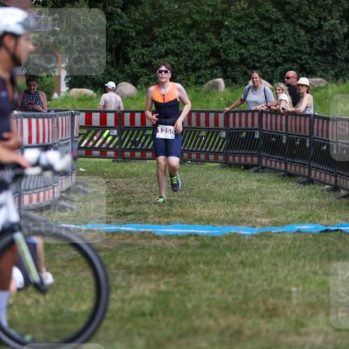 21.06.2026 - 29. Vierlanden-Triathlon Andreas Tolksdorf http://msf.ph/oto/9918033 21.06.2026 15:19:43 Ziel 1255 meine-sportfotos.de