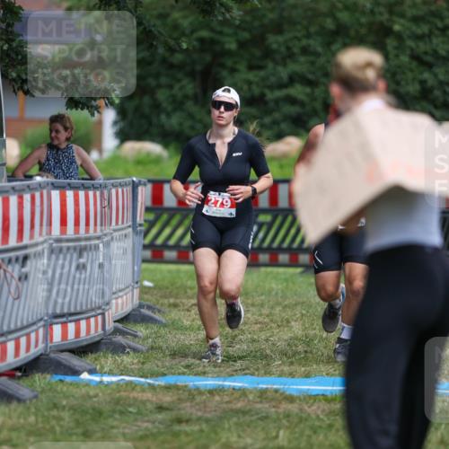 21.06.2026 - 29. Vierlanden-Triathlon Andreas Tolksdorf http://msf.ph/oto/9918058 21.06.2026 15:22:19 Ziel 105, 279 meine-sportfotos.de
