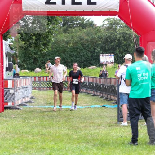21.06.2026 - 29. Vierlanden-Triathlon Andreas Tolksdorf http://msf.ph/oto/9918067 21.06.2026 11:46:41 Ziel 560, 567 meine-sportfotos.de