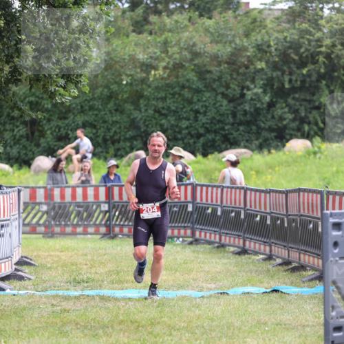 21.06.2026 - 29. Vierlanden-Triathlon Andreas Tolksdorf http://msf.ph/oto/9918124 21.06.2026 11:47:53 Ziel 204 meine-sportfotos.de