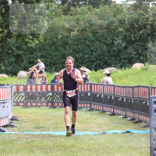 21.06.2026 - 29. Vierlanden-Triathlon Andreas Tolksdorf http://msf.ph/oto/9918127 21.06.2026 11:47:53 Ziel 204 meine-sportfotos.de