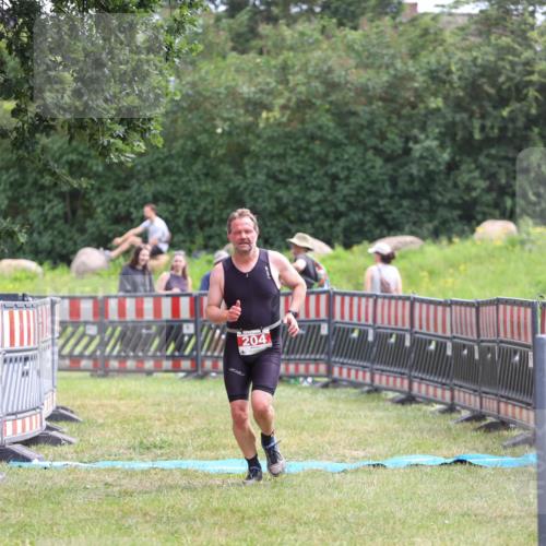 21.06.2026 - 29. Vierlanden-Triathlon Andreas Tolksdorf http://msf.ph/oto/9918130 21.06.2026 11:47:53 Ziel 204 meine-sportfotos.de