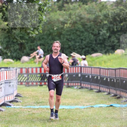 21.06.2026 - 29. Vierlanden-Triathlon Andreas Tolksdorf http://msf.ph/oto/9918133 21.06.2026 11:47:54 Ziel 204 meine-sportfotos.de