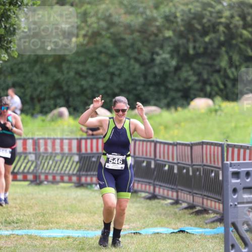 21.06.2026 - 29. Vierlanden-Triathlon Andreas Tolksdorf http://msf.ph/oto/9918136 21.06.2026 11:48:25 Ziel 546, 565 meine-sportfotos.de