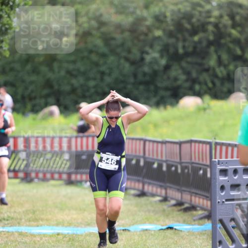 21.06.2026 - 29. Vierlanden-Triathlon Andreas Tolksdorf http://msf.ph/oto/9918140 21.06.2026 11:48:25 Ziel 546, 565 meine-sportfotos.de