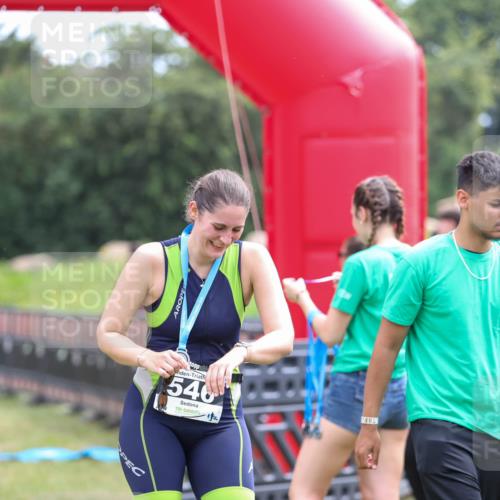 21.06.2026 - 29. Vierlanden-Triathlon Andreas Tolksdorf http://msf.ph/oto/9918158 21.06.2026 11:48:33 Ziel 565 meine-sportfotos.de