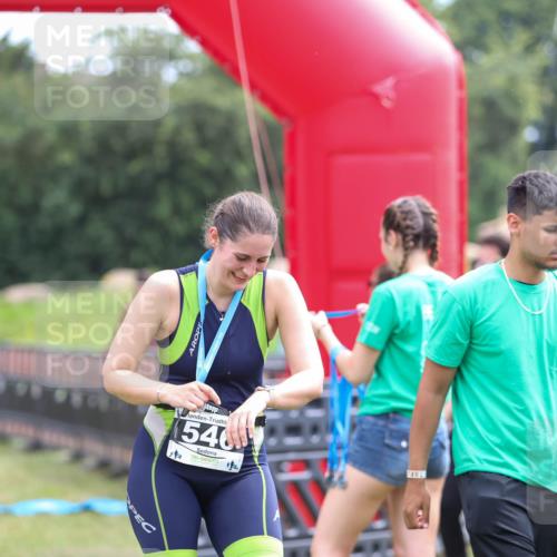 21.06.2026 - 29. Vierlanden-Triathlon Andreas Tolksdorf http://msf.ph/oto/9918159 21.06.2026 11:48:33 Ziel 565 meine-sportfotos.de
