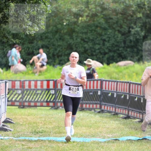 21.06.2026 - 29. Vierlanden-Triathlon Andreas Tolksdorf http://msf.ph/oto/9918181 21.06.2026 11:49:29 Ziel 580 meine-sportfotos.de